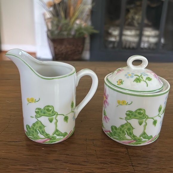 Sigma Frog Bouquet sugar and mini creamer set - Picture 1 of 9